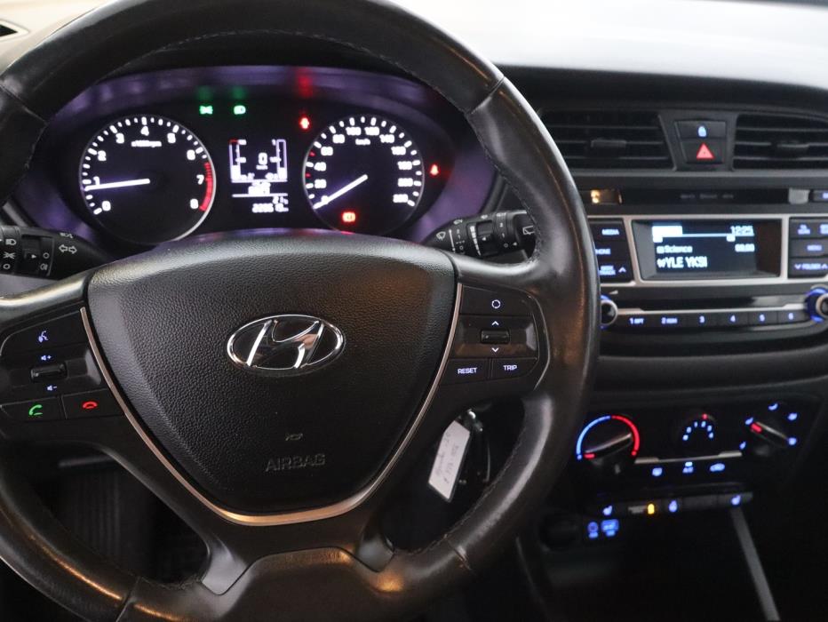 HYUNDAI i20 5d 2018
