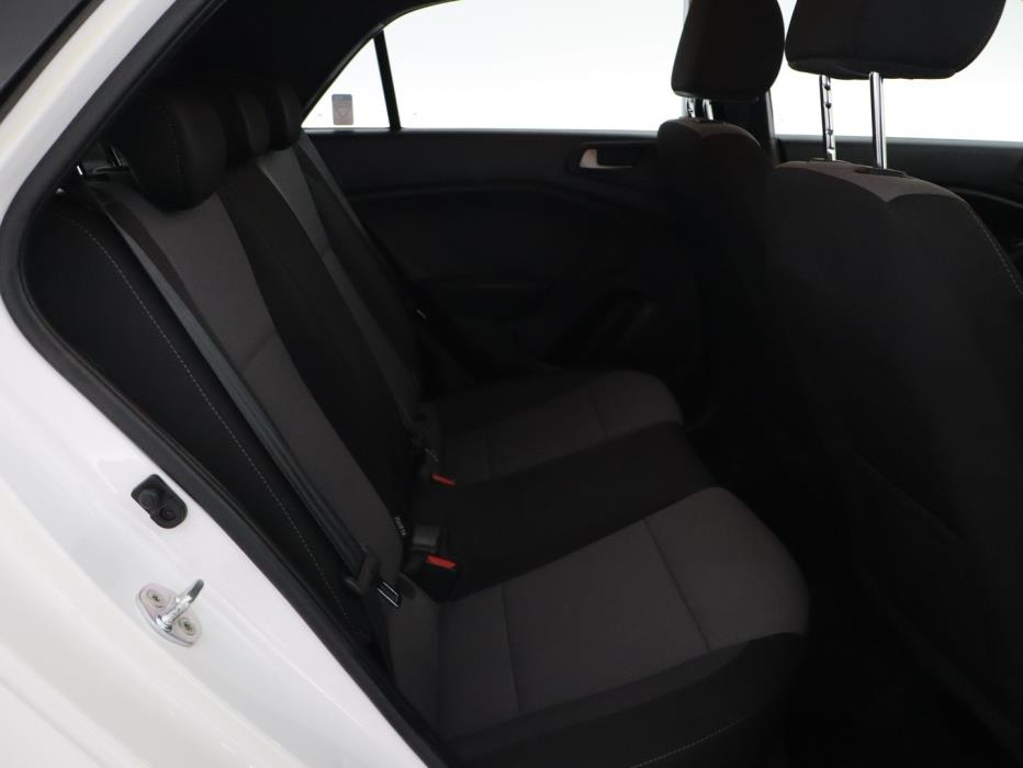 HYUNDAI i20 5d 2018
