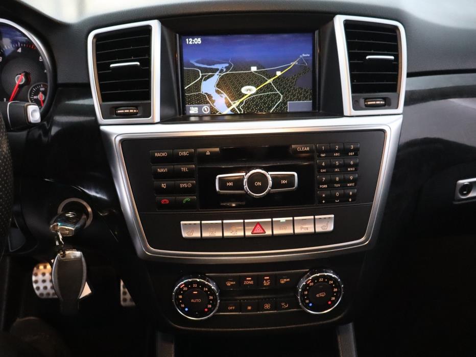 MERCEDES-BENZ ML 2012