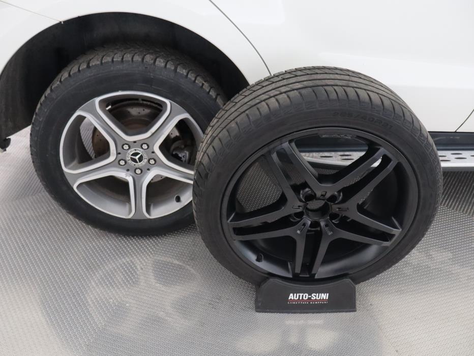MERCEDES-BENZ ML 2012