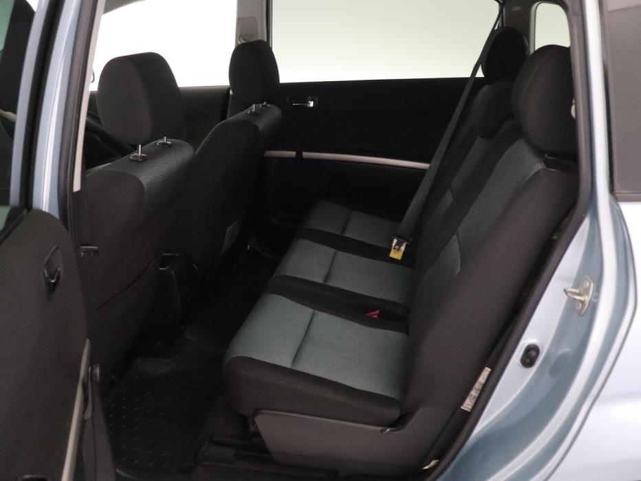 TOYOTA Corolla Verso 2005