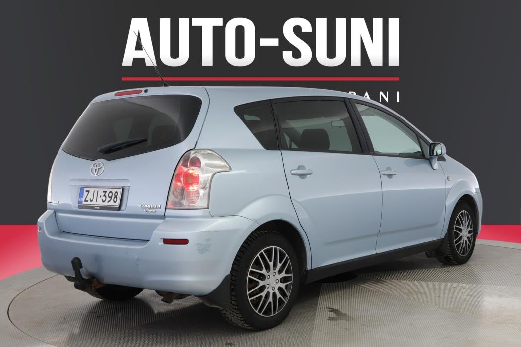 TOYOTA Corolla Verso 2005