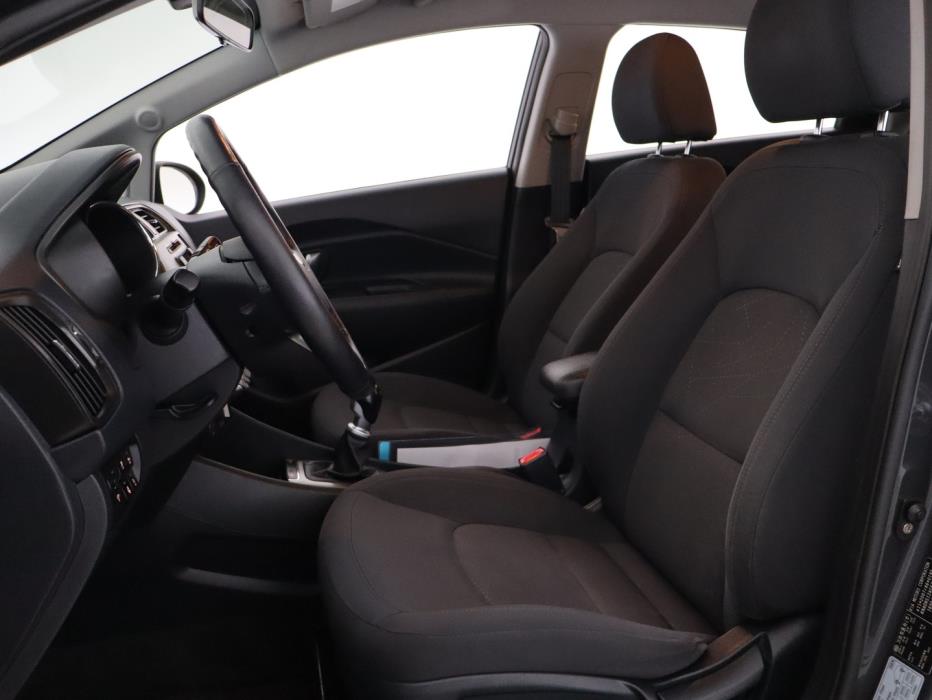 KIA Rio 2012