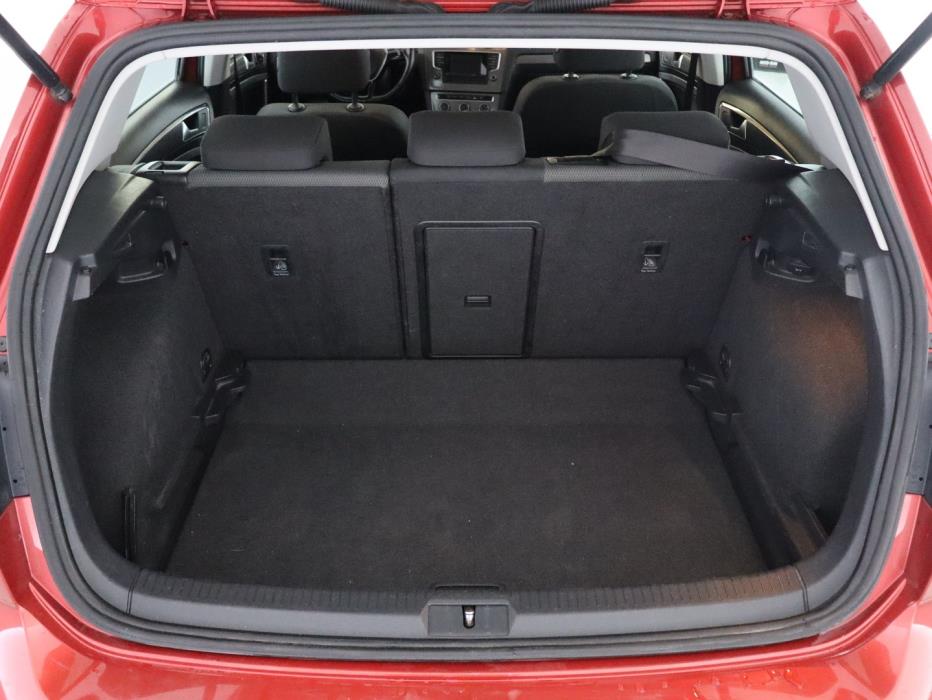 VOLKSWAGEN Golf 2013