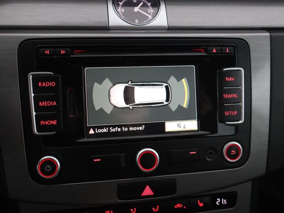 VOLKSWAGEN Passat 2014