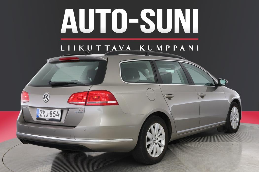 VOLKSWAGEN Passat 2014