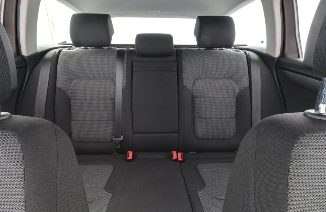 VOLKSWAGEN Passat 2014