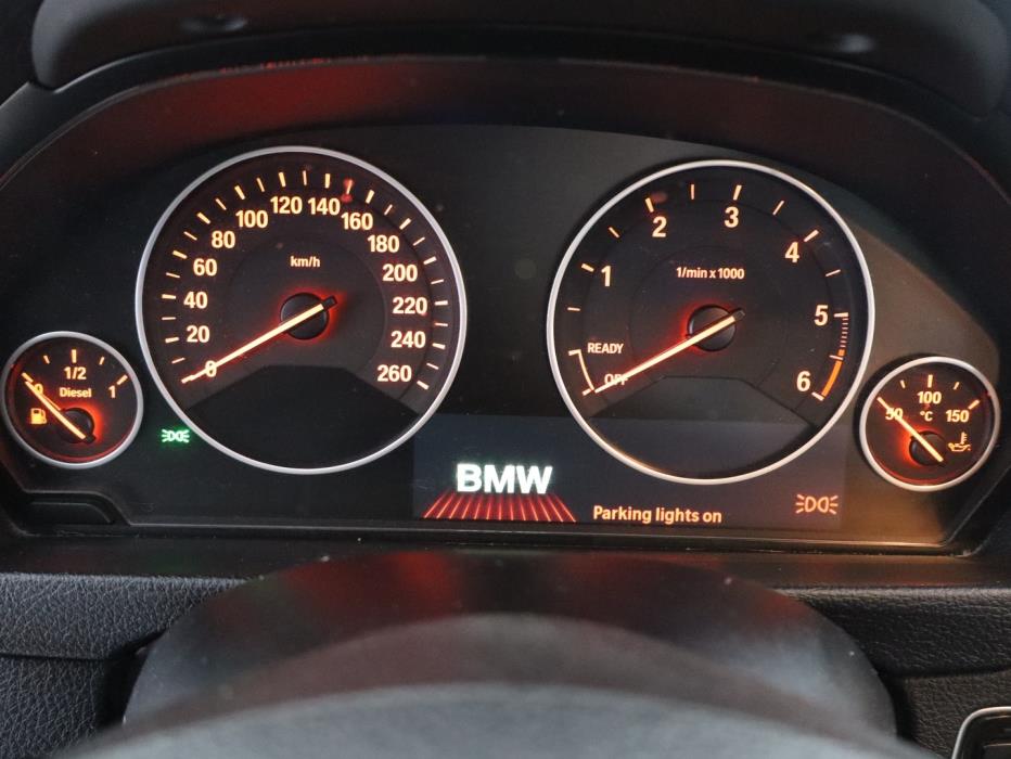 BMW 320 2013