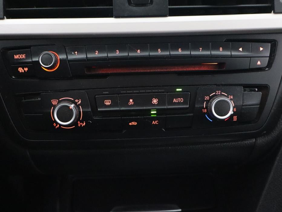 BMW 320 2013