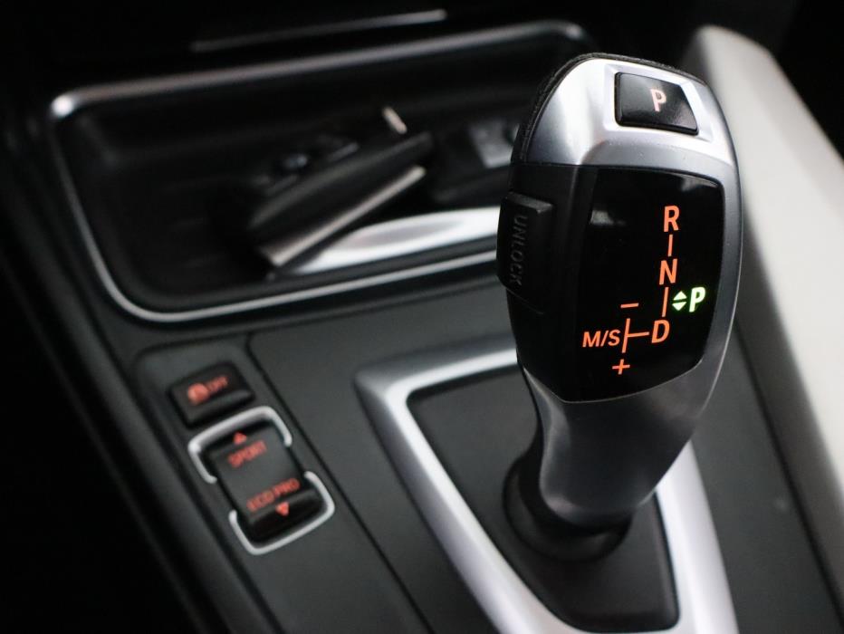 BMW 320 2013
