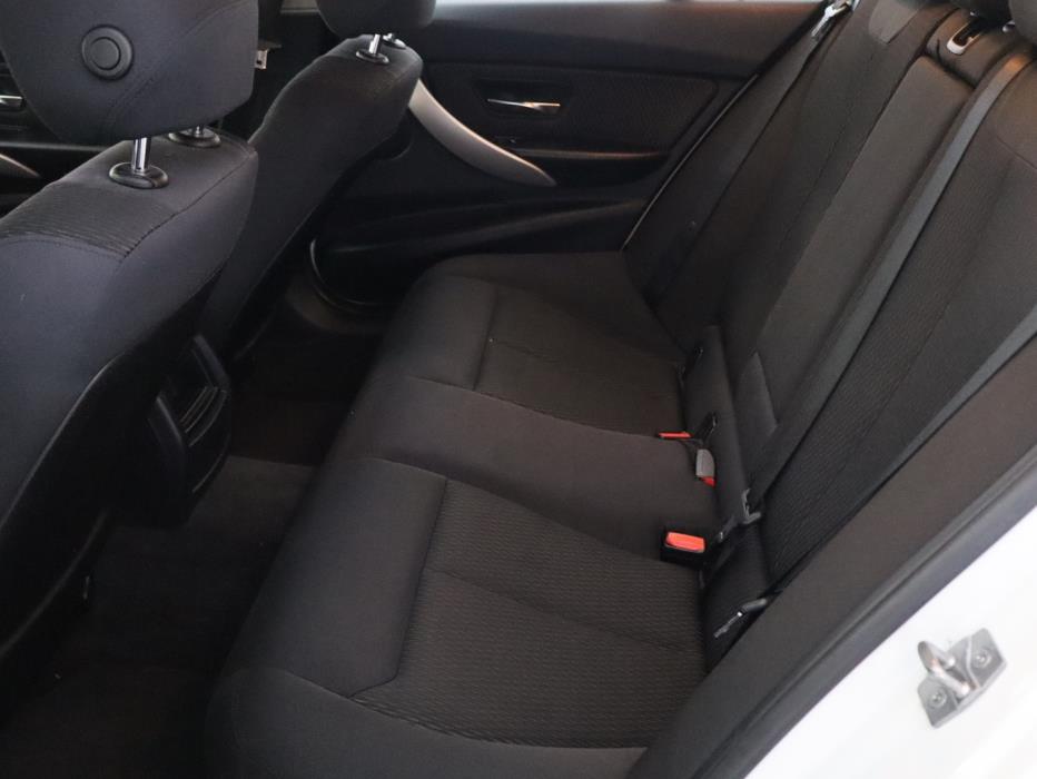BMW 320 2013