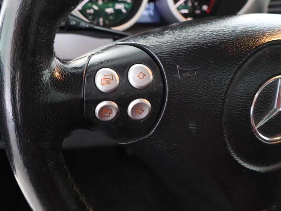 MERCEDES-BENZ SLK 2005