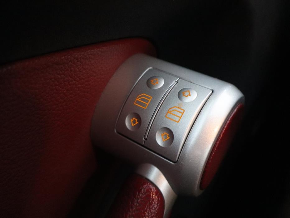 MERCEDES-BENZ SLK 2005