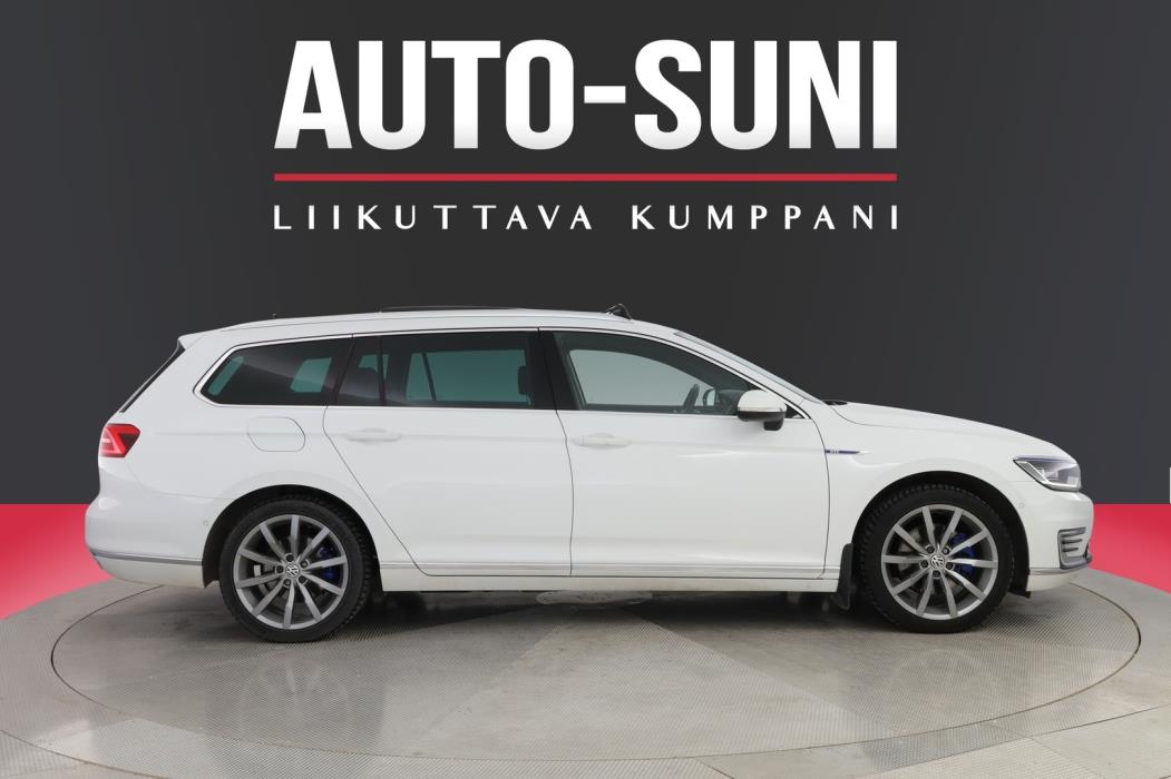 VOLKSWAGEN Passat 2017