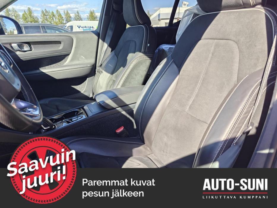 VOLVO XC40 2019