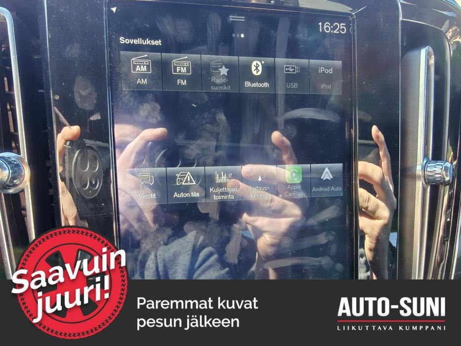 VOLVO XC40 2019