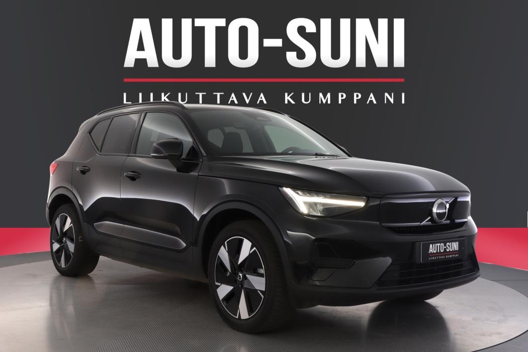 VOLVO XC40 2024