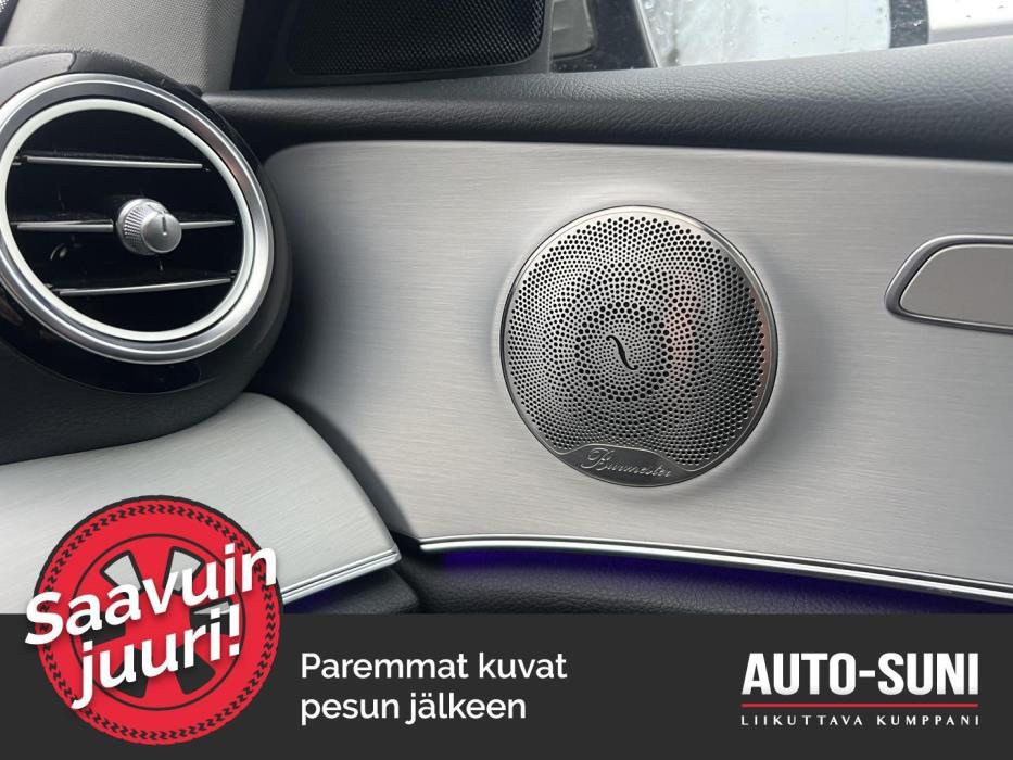 MERCEDES-BENZ E 2022