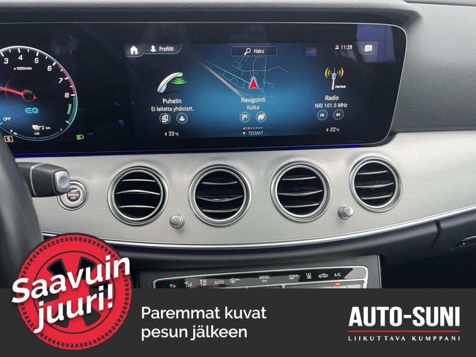 MERCEDES-BENZ E 2022