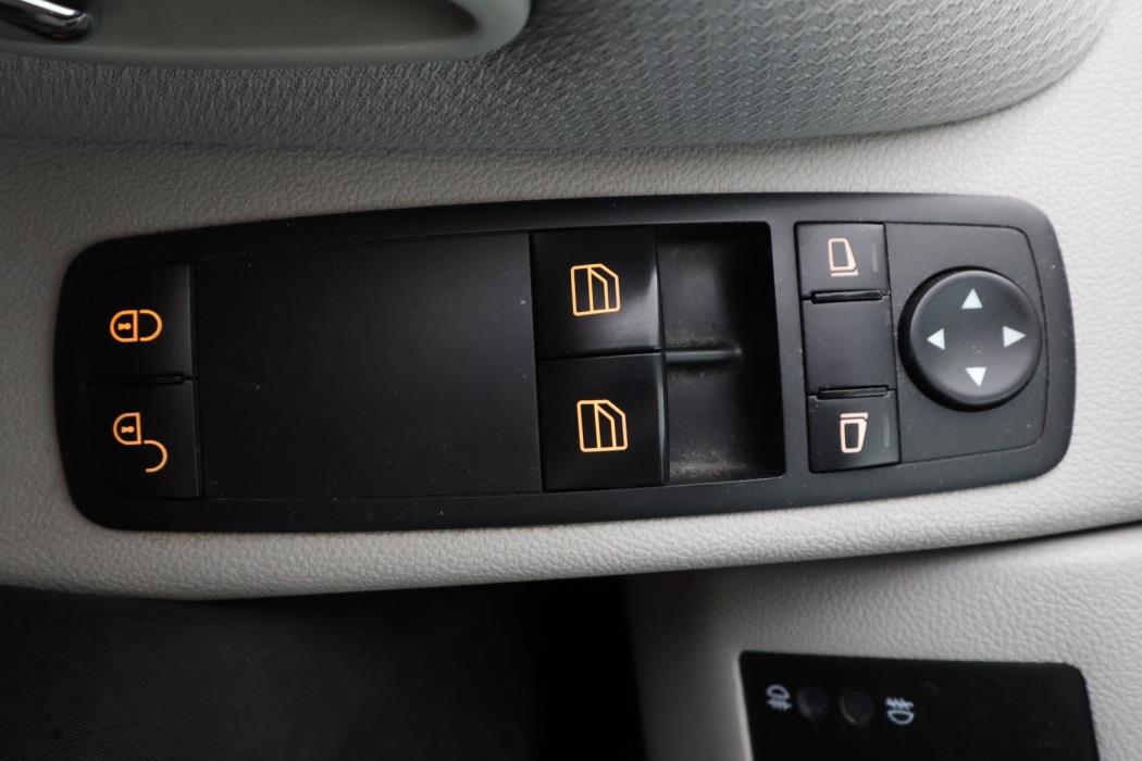 MERCEDES-BENZ B 2009