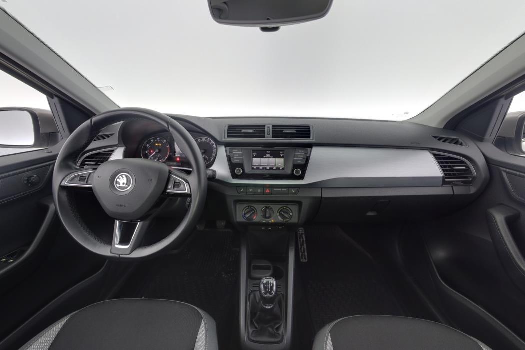 SKODA Fabia 2015