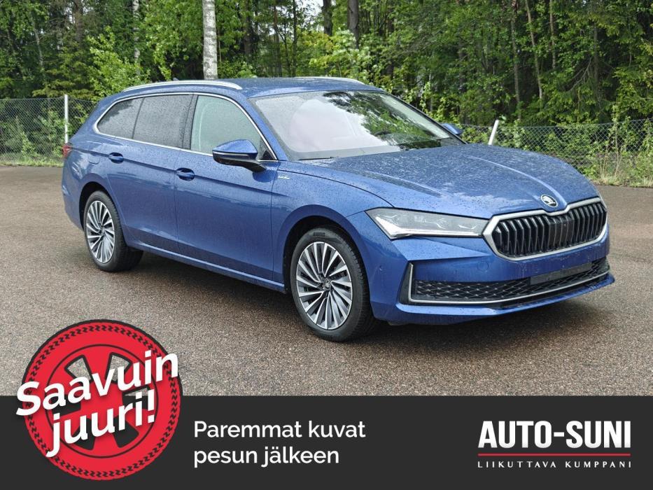 SKODA Superb 2025