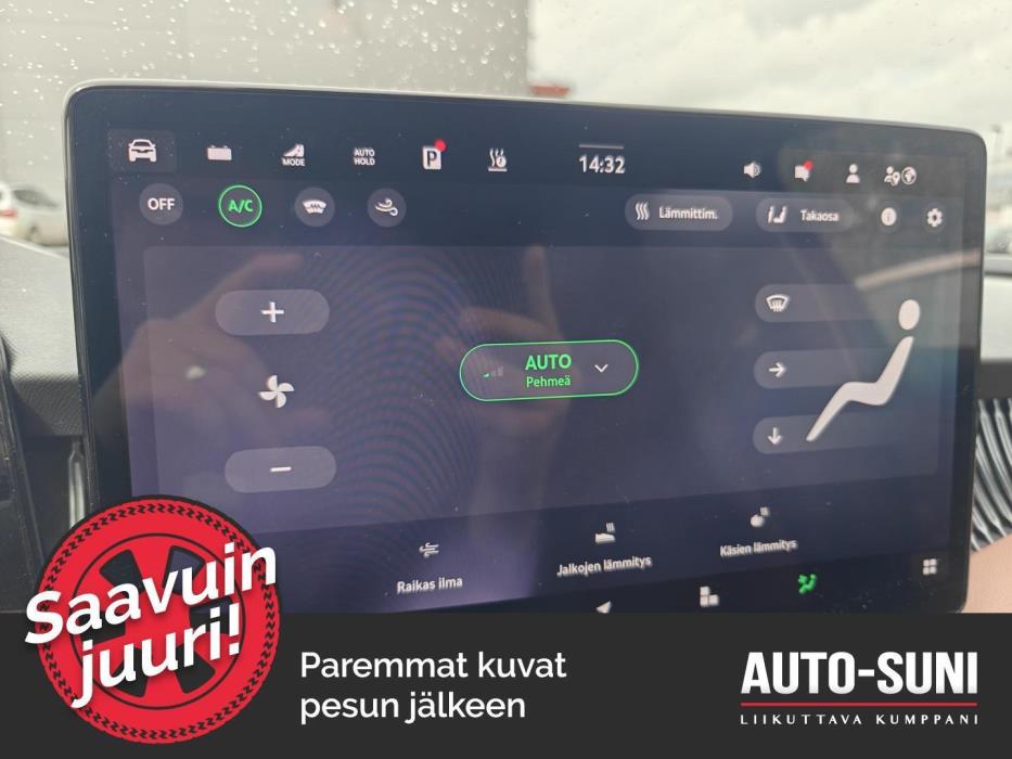 SKODA Superb 2025