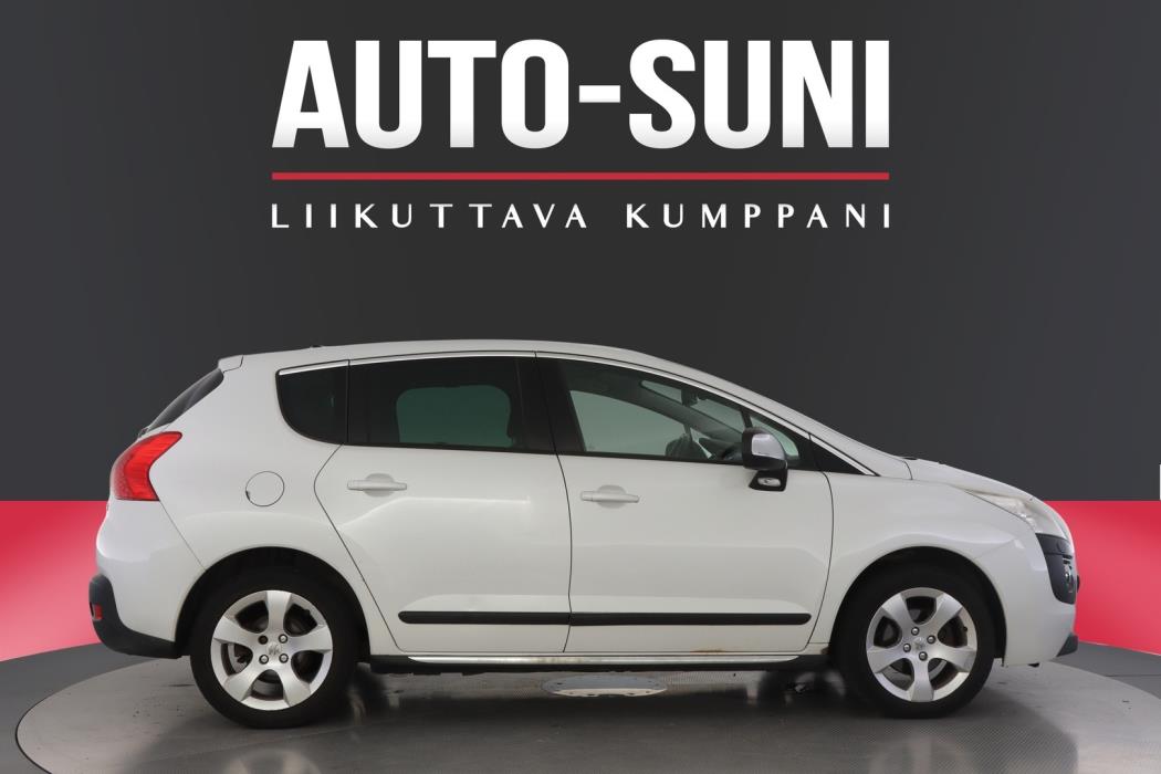 PEUGEOT 3008 2011