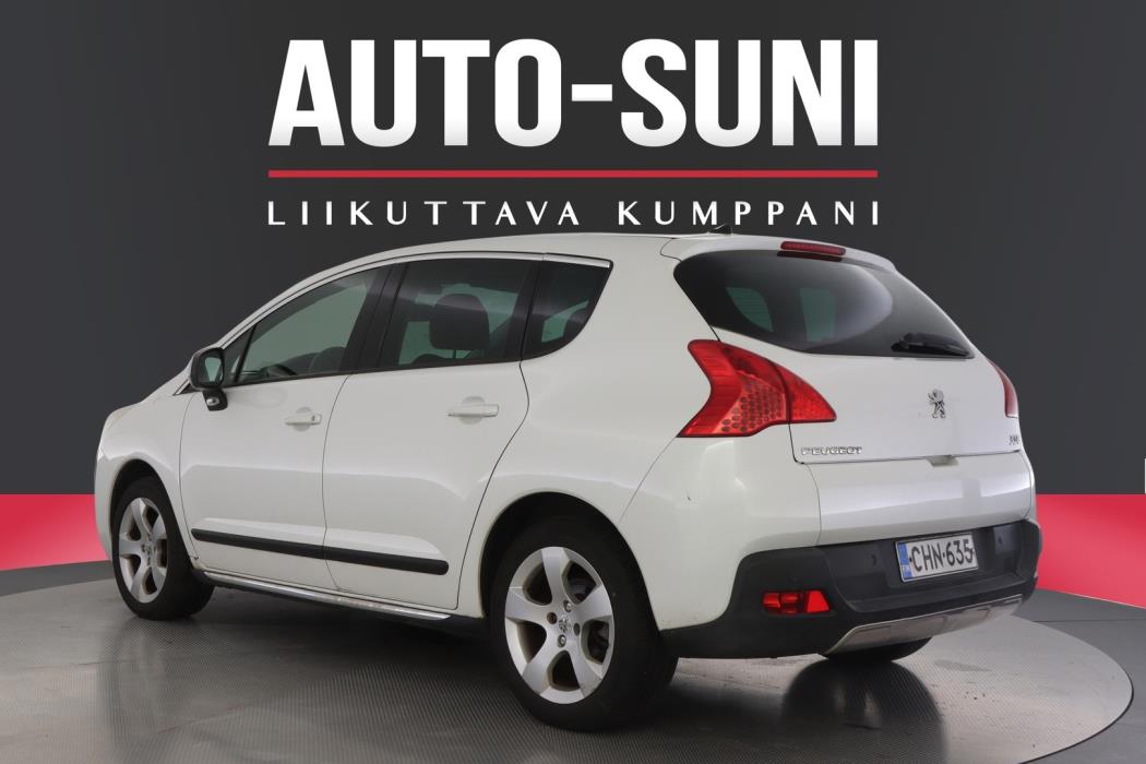 PEUGEOT 3008 2011