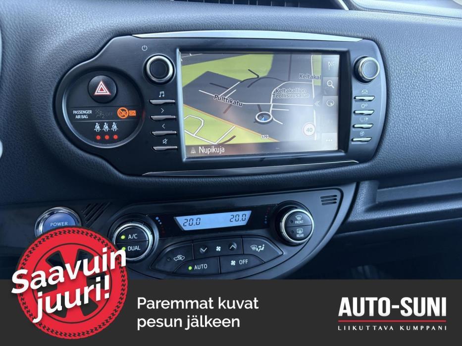 TOYOTA Yaris 2019