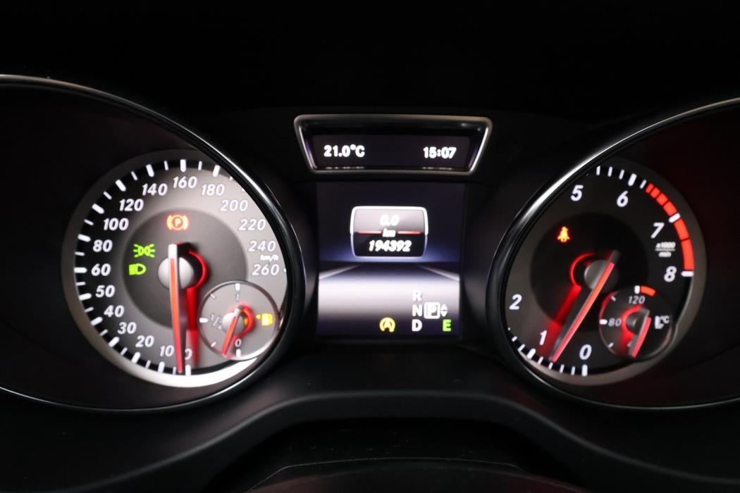 MERCEDES-BENZ CLA 2016