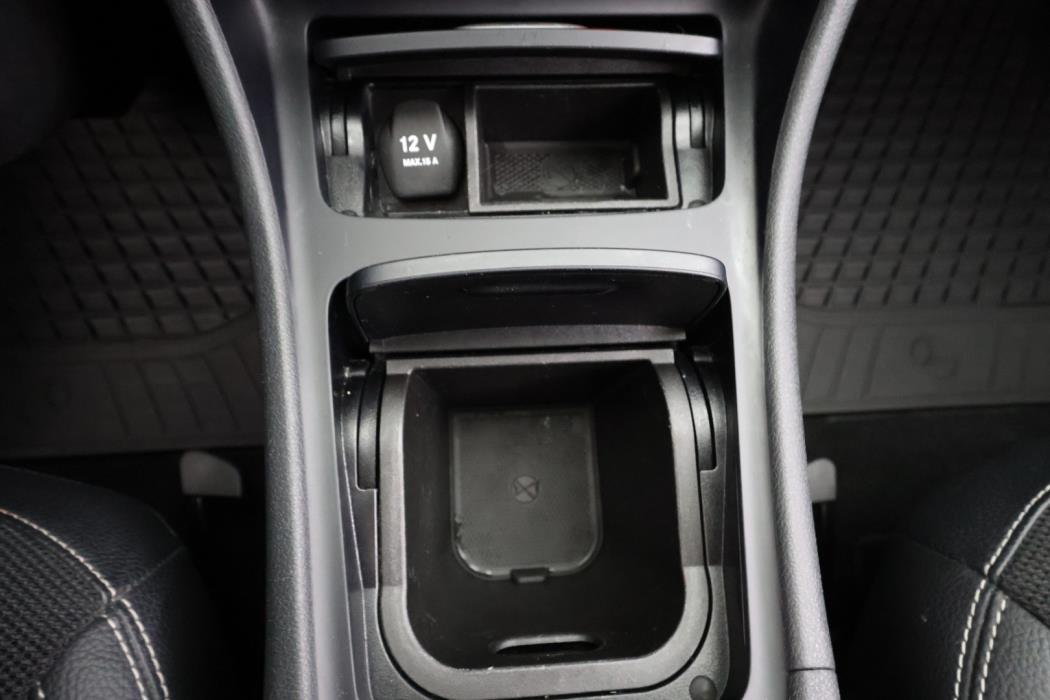 MERCEDES-BENZ CLA 2016