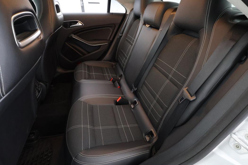 MERCEDES-BENZ CLA 2016