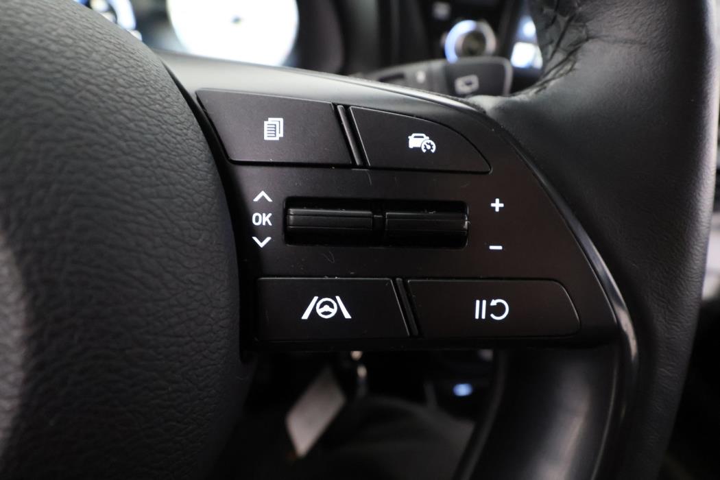 HYUNDAI i20 Hatchback 2021