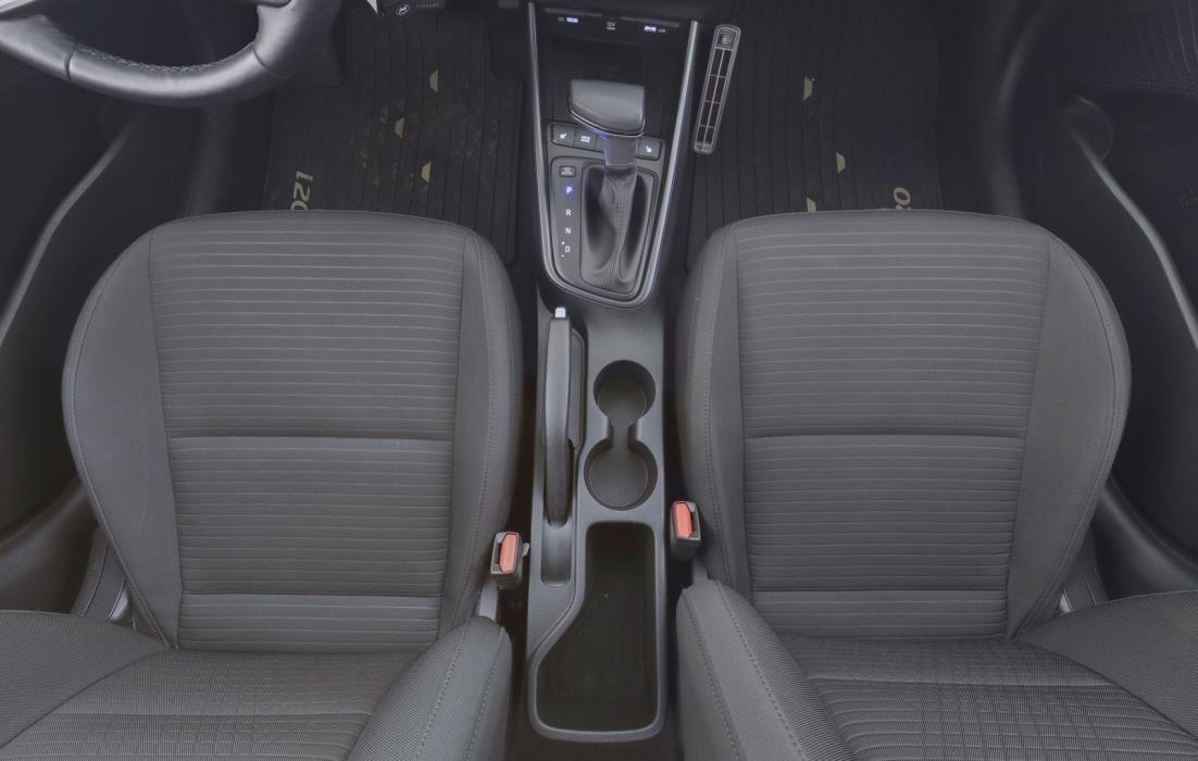 HYUNDAI i20 Hatchback 2021