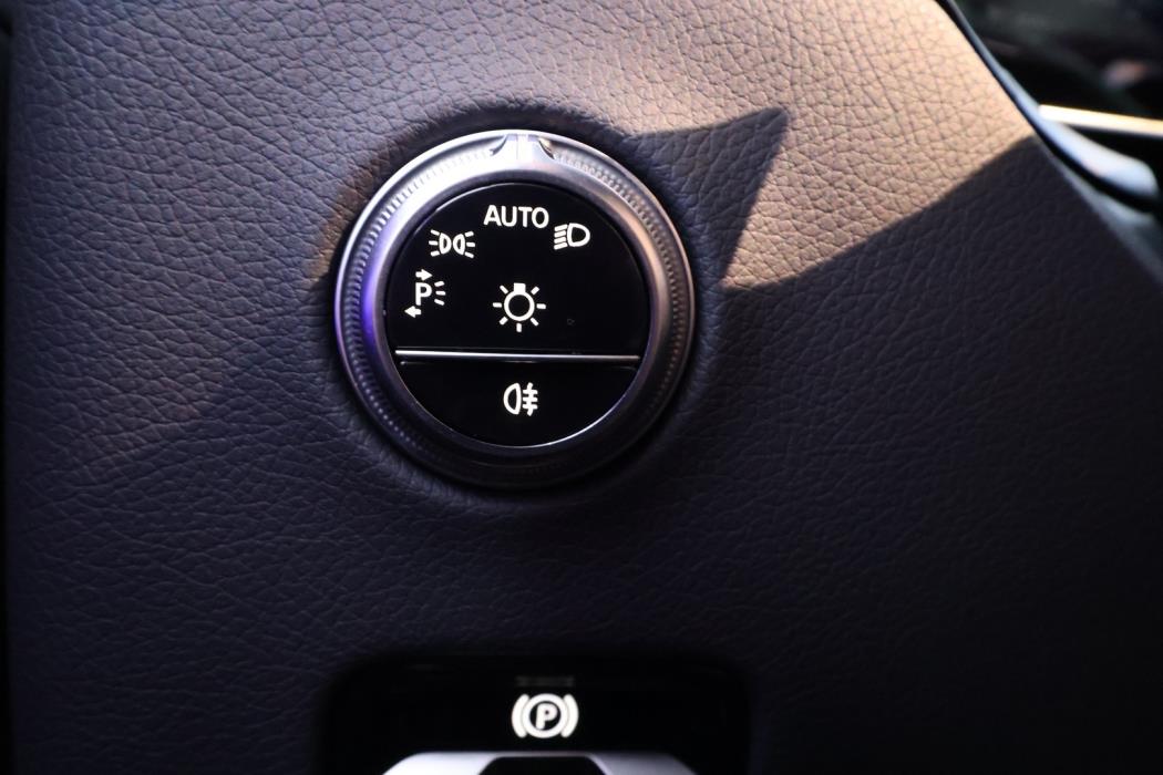 MERCEDES-BENZ GLC 2026