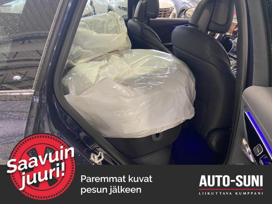 MERCEDES-BENZ GLC 2023