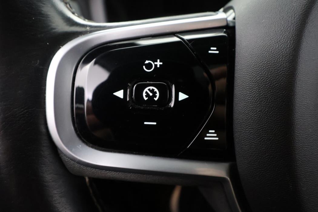 VOLVO V60 2020