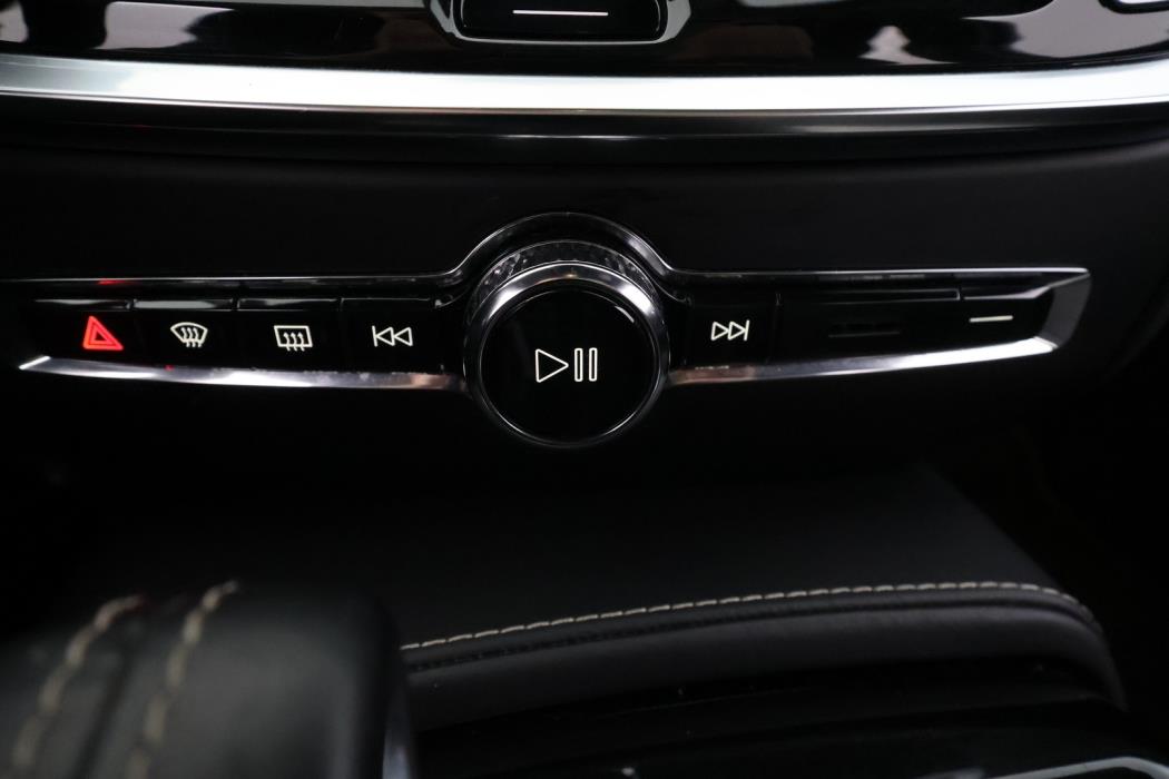 VOLVO V60 2020