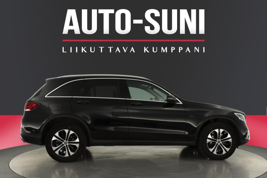 MERCEDES-BENZ GLC 2021