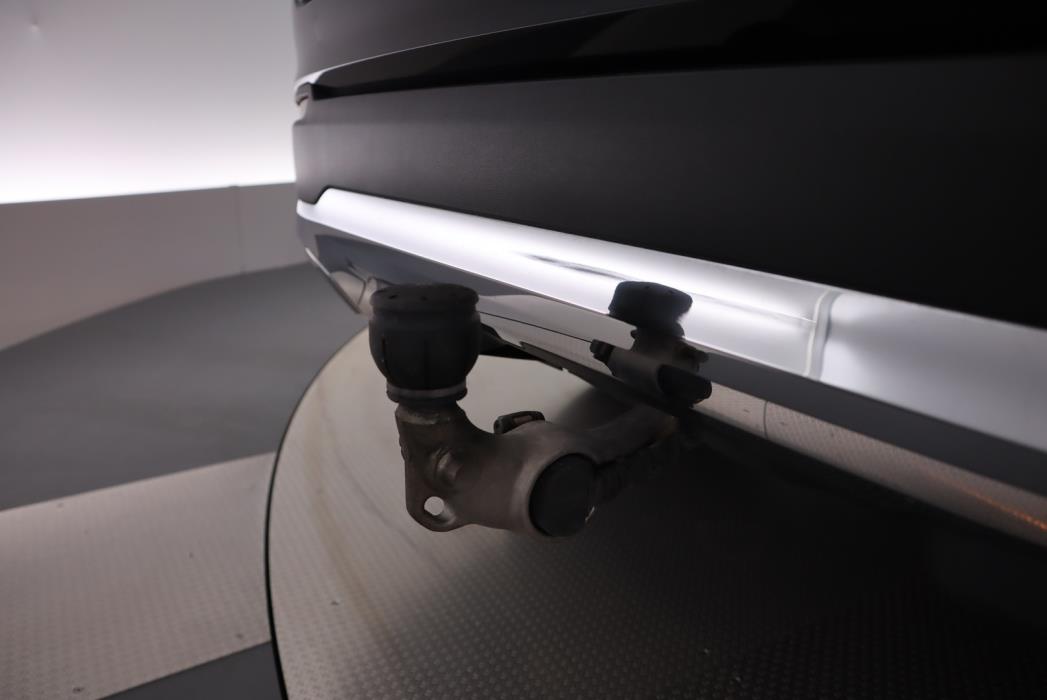 MERCEDES-BENZ GLC 2021