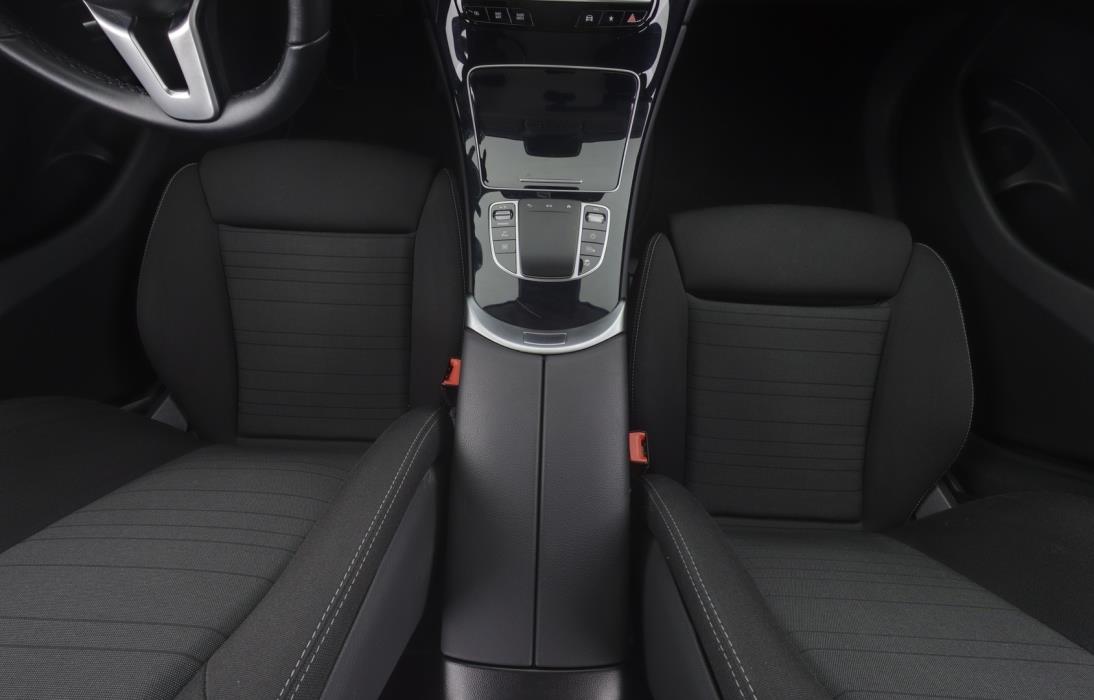 MERCEDES-BENZ GLC 2021