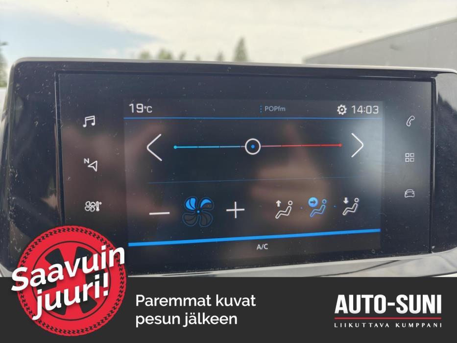 PEUGEOT 208 2020