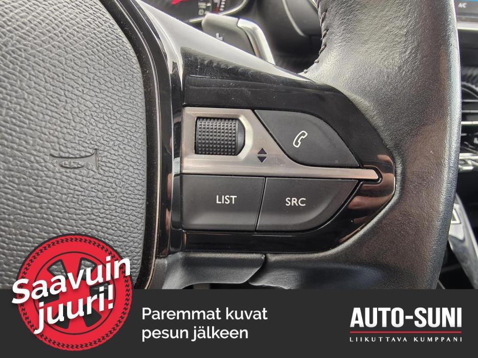 PEUGEOT 208 2020