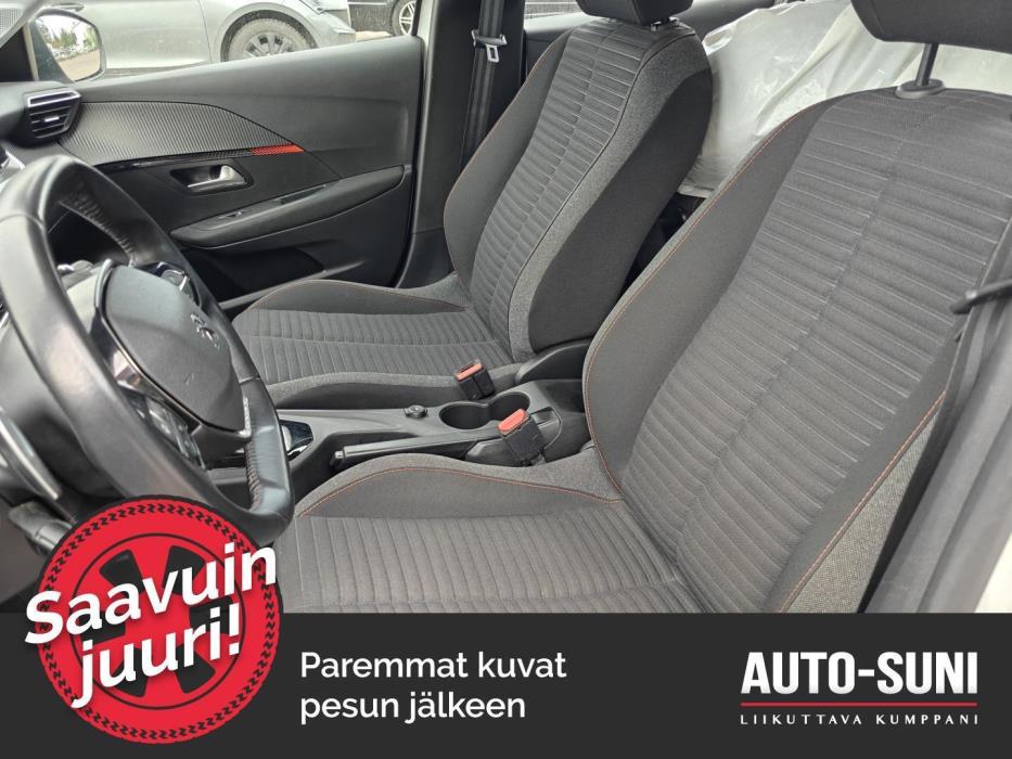PEUGEOT 208 2020