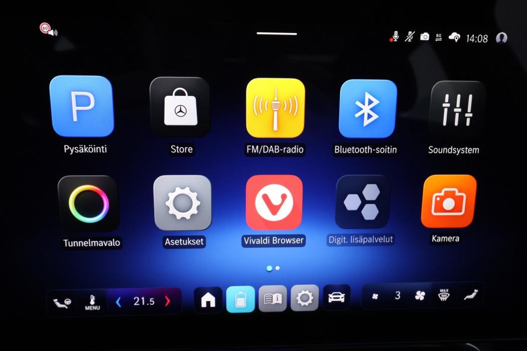 MERCEDES-BENZ CLA 2025