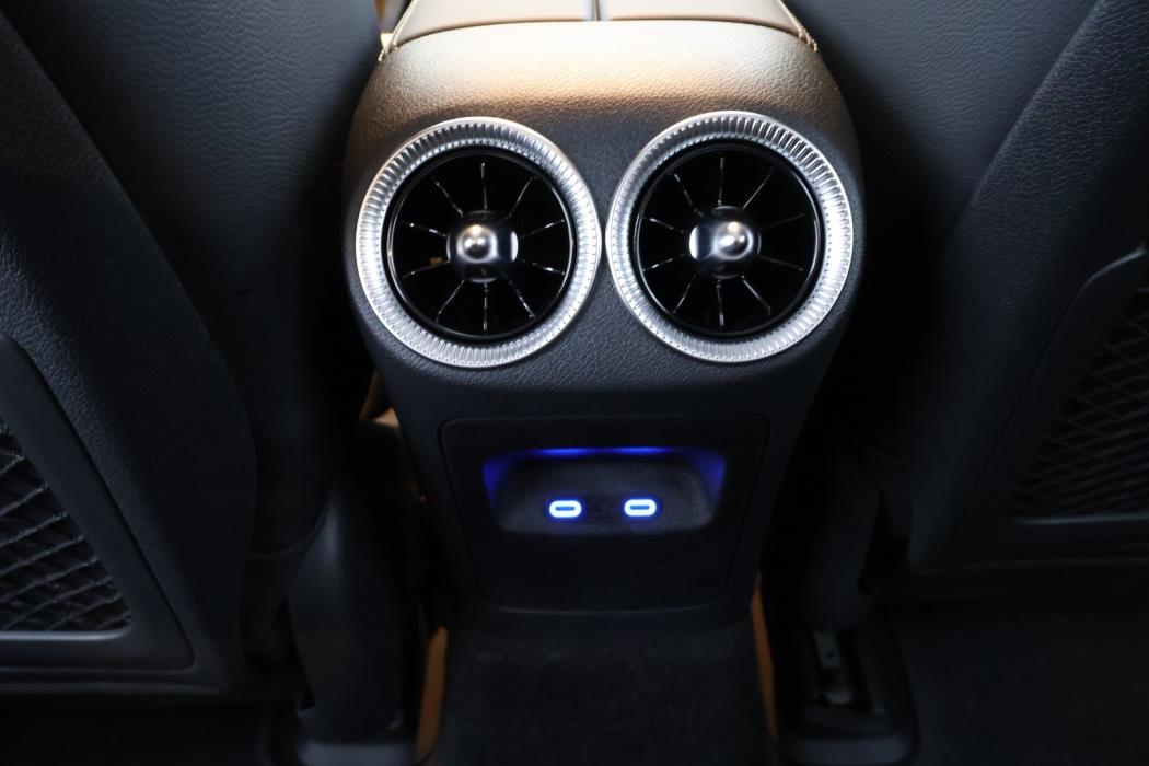 MERCEDES-BENZ CLA 2025