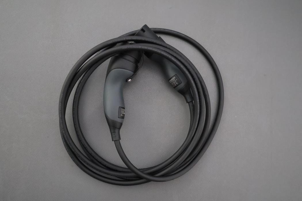 MERCEDES-BENZ CLA 2025