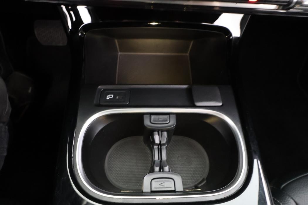 MERCEDES-BENZ A 2023
