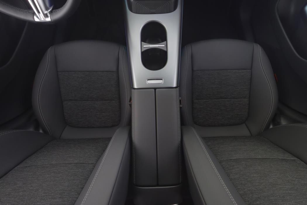 MERCEDES-BENZ CLA 2026